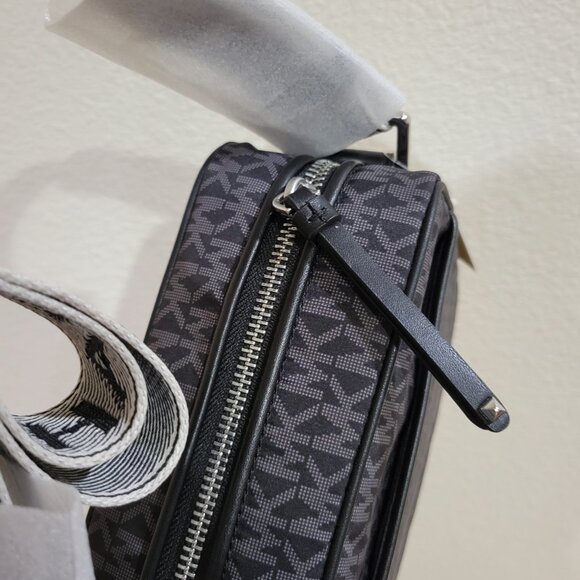 NWT Michael Kors Jet Set Nylon Crossbody - Picture 7 of 10